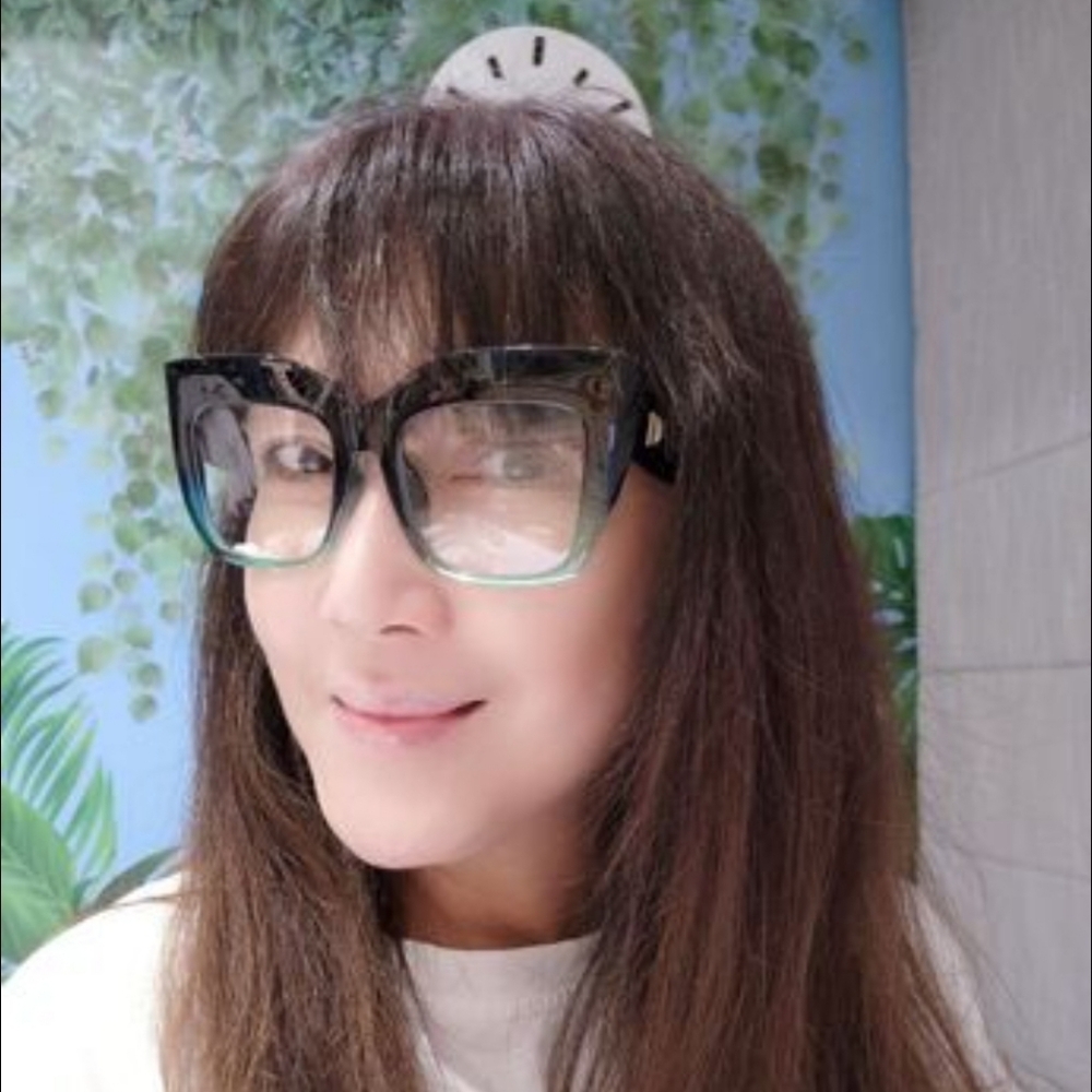 NEW Blue Ombre Oversize Fashion Glasses - Picture 8 of 9